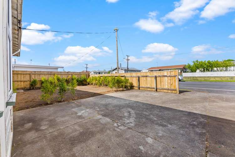 24a Omata Road Westown_8