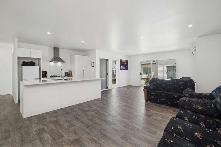 21/16 Ian Street Koutu_2