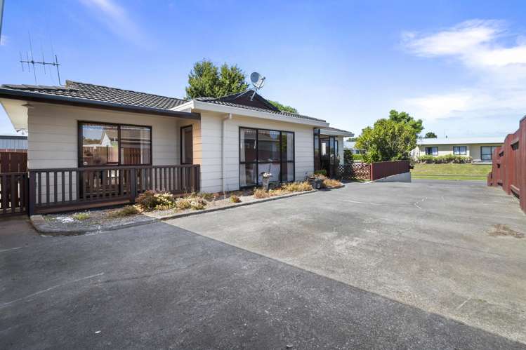 12 Cargill Grove Kelvin Grove_7
