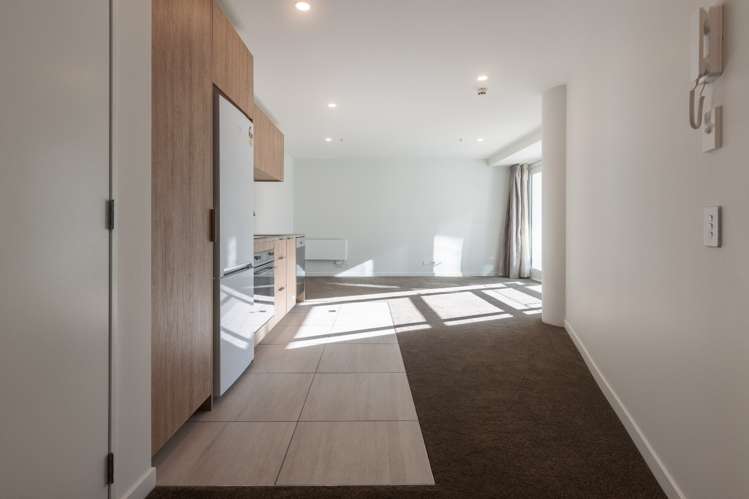 E505/160 Victoria Street 2185_2