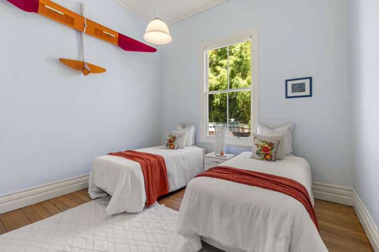 5 Mozeley Avenue Devonport_14