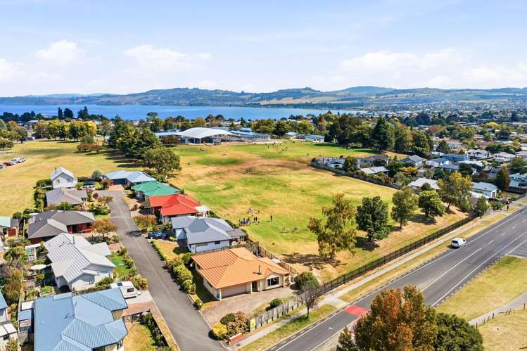 43 Kiddle Drive Hilltop_12