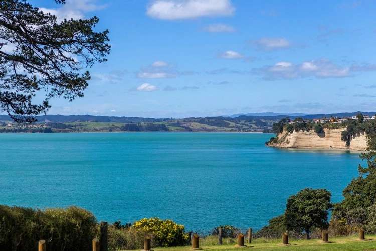 60 Marine Parade Mellons Bay_4