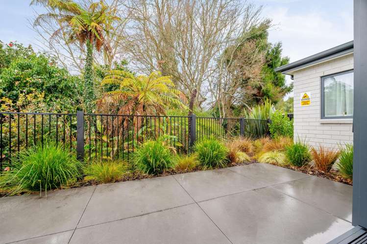 6/9 Beverley Crescent Hillcrest_1