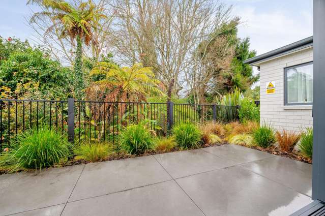 6/9 Beverley Crescent Hillcrest_1