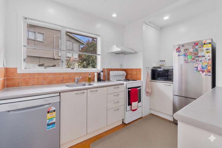 1&2/71 O'Halloran Road Howick_7
