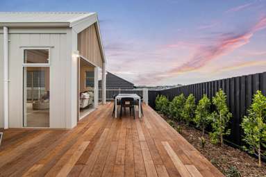 85 Parish Drive_2