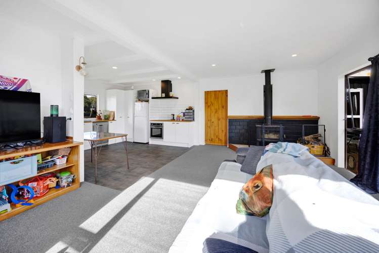 9 Standish Street Midhirst_10