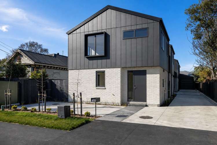 1/10 Sydney Street_0