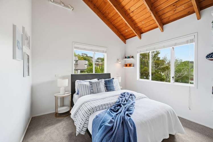2/8 Rossmore Terrace Murrays Bay_18