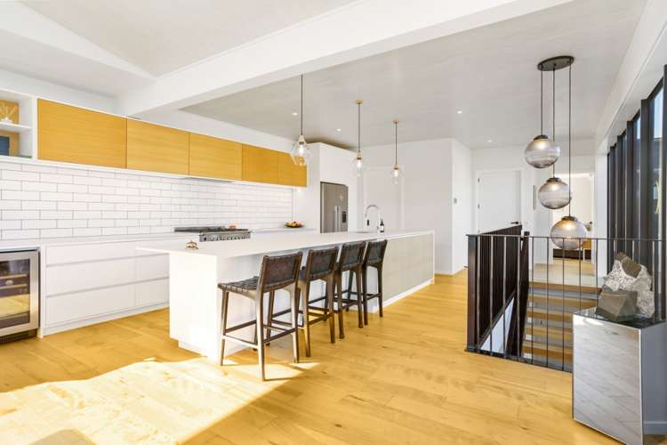 103 Beach Road Whangamata_10