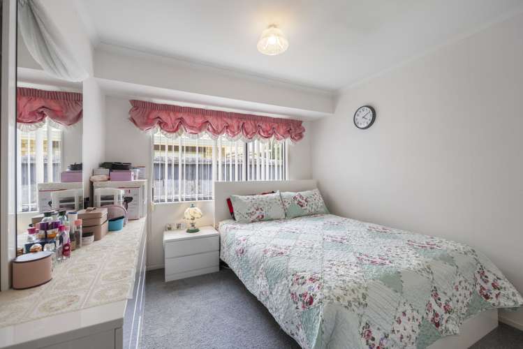 7 Len Garlick Place Pahurehure_6