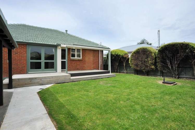 94 Wildberry Street Woolston_17