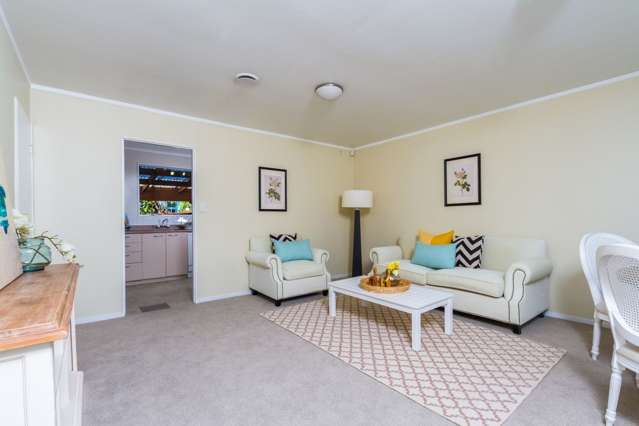 4/79 West Coast Road Glen Eden_3