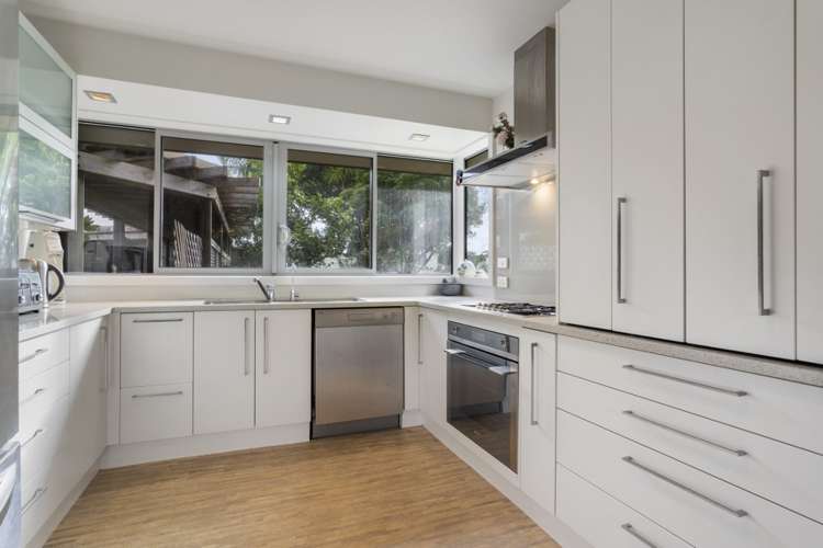 135 Patuwai Drive Whangamata_11