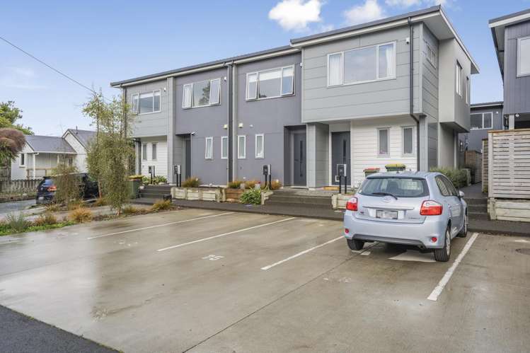 24A Barber Grove Moera_13