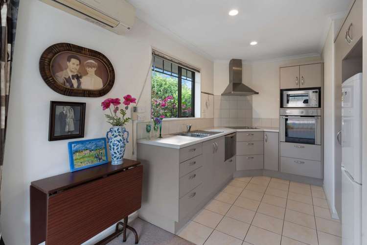 24a Bayliss Close Northwood_1