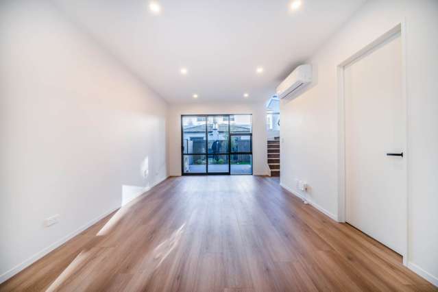 15/85 Cascades Road Pakuranga Heights_4