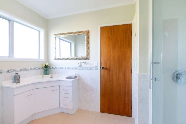 1/6 Pamela Place New Lynn_15