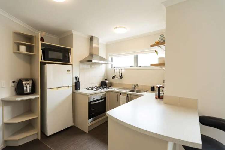 C/18 Kelvin Place 1074_5