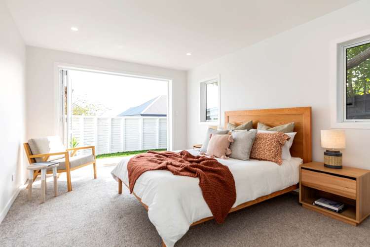 2/14 Peel Street Westmere_13