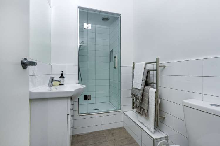 23a Beach Road Te Atatu Peninsula_21