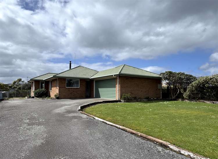 36 Arnott Heights Greymouth_21