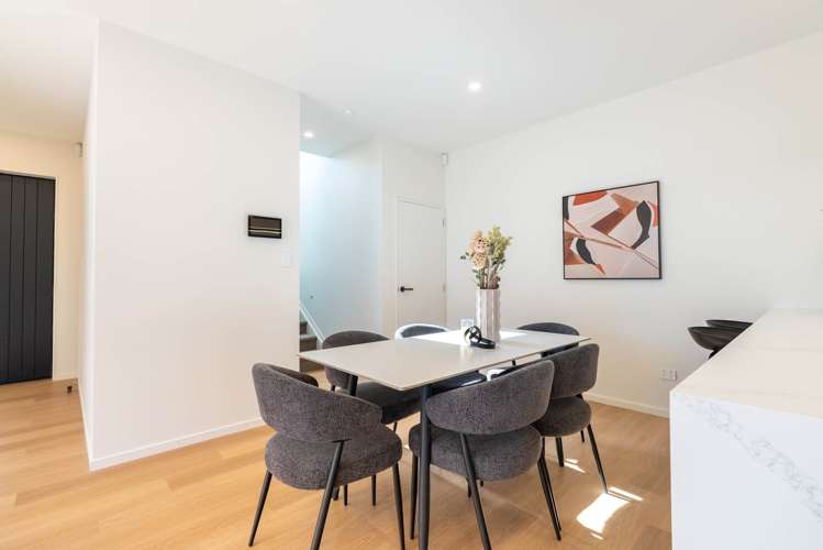 32 Tahapa Crescent Meadowbank_11
