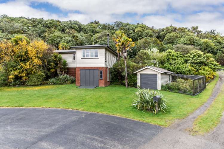 19 Poriwira Drive Kuratau_23