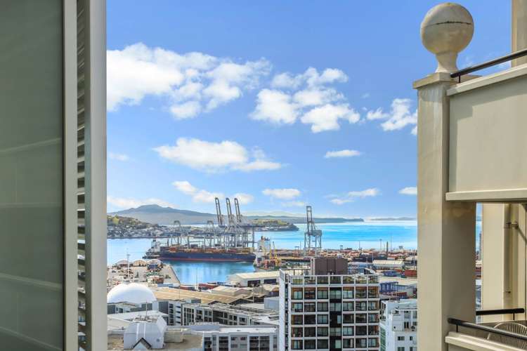 2102/10 Waterloo Quadrant Auckland Central_4