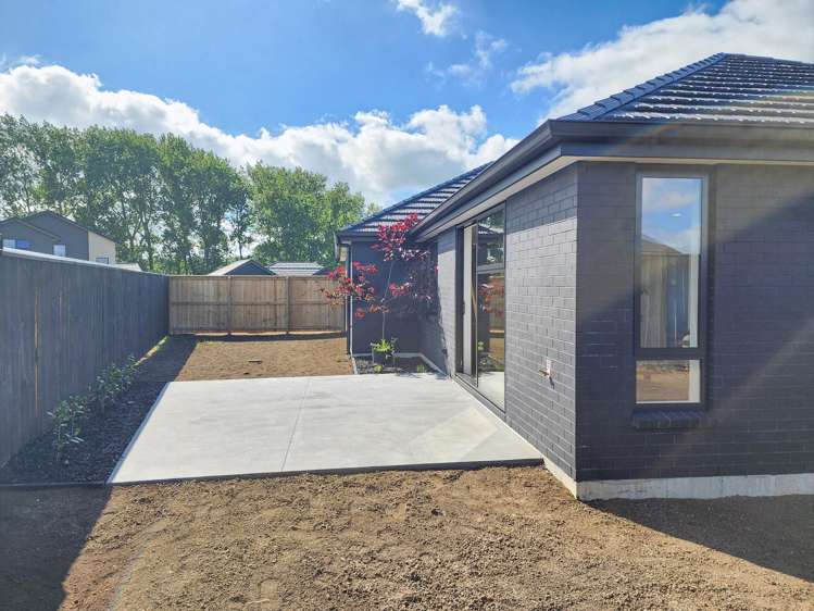 47 Metoriti Crescent Karaka_10