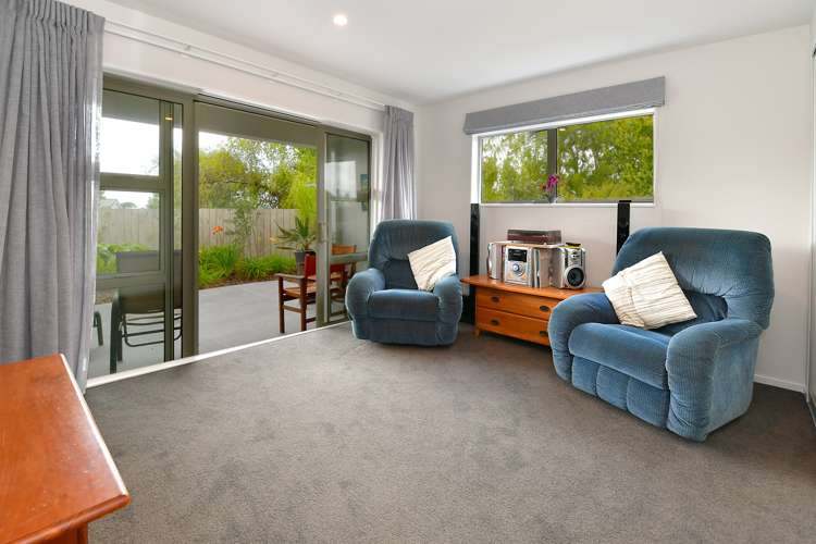 5a Melia Place Stanmore Bay_14