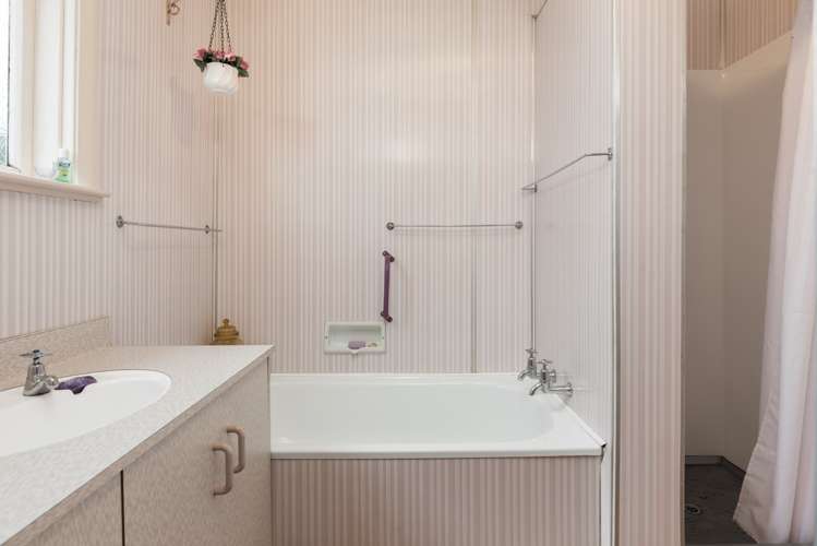 86 George Street Blenheim Central_11