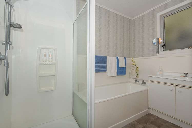 130 Beach Road Onerahi_17