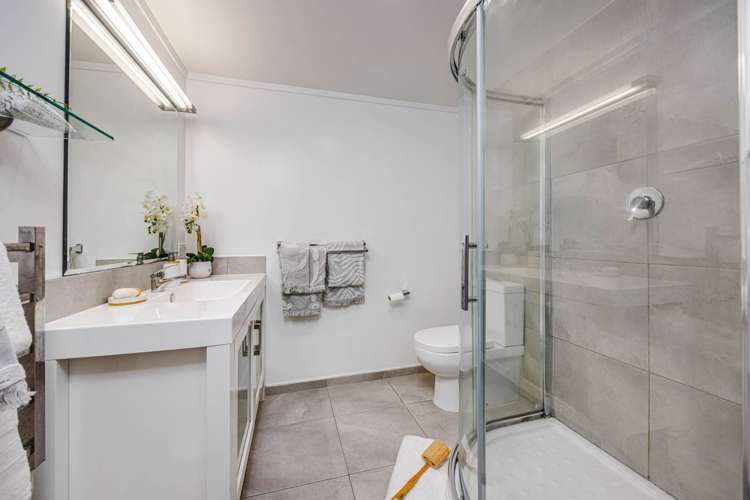 118 Sandspit Road Cockle Bay_31