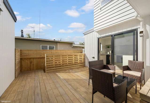 5e John F Kennedy Place Glen Eden_3