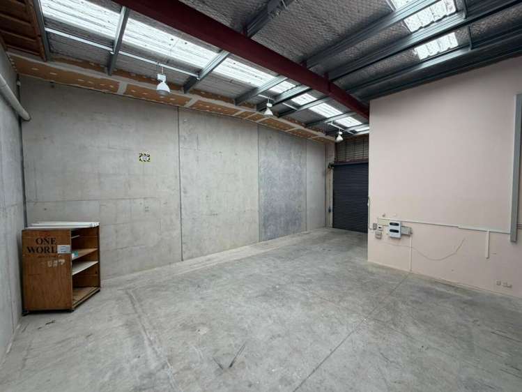 5B Beatrice Tinsley Crescent Albany_6