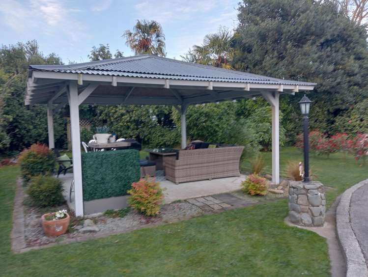 Address withheld Geraldine_12