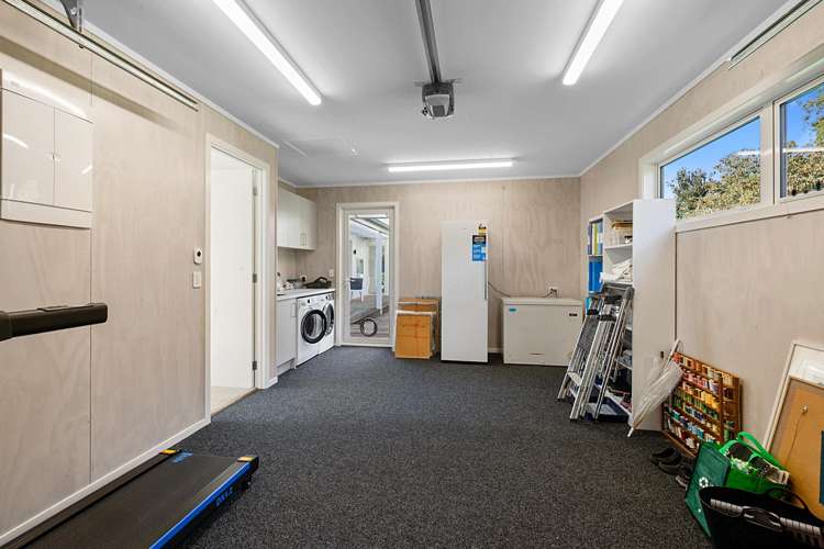130 Cross Road Lepperton_16