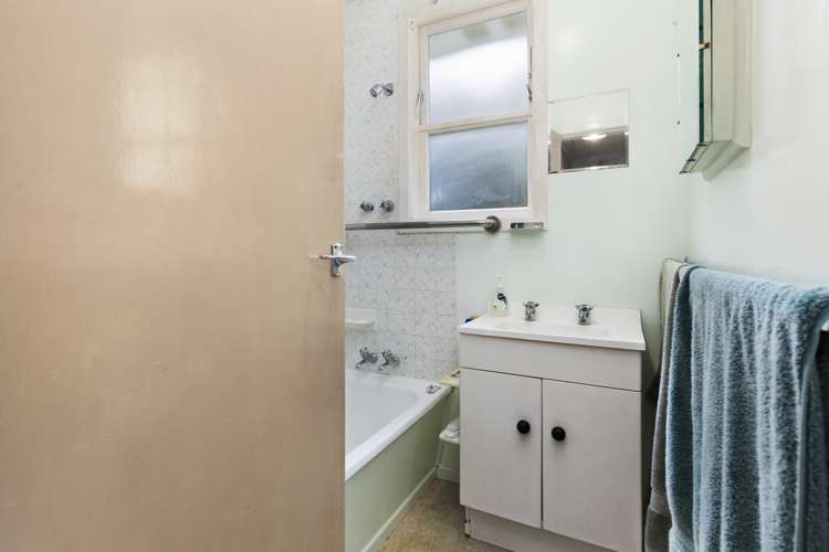 64 Montreal Grove Kingston_8