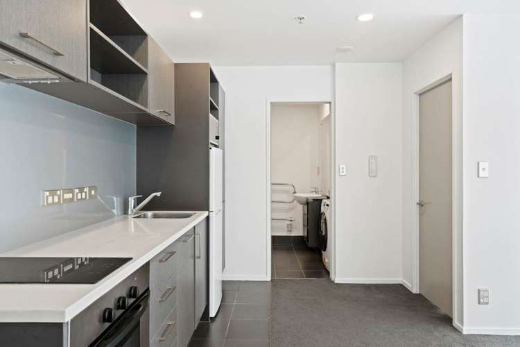 403/74 Albert Street_5