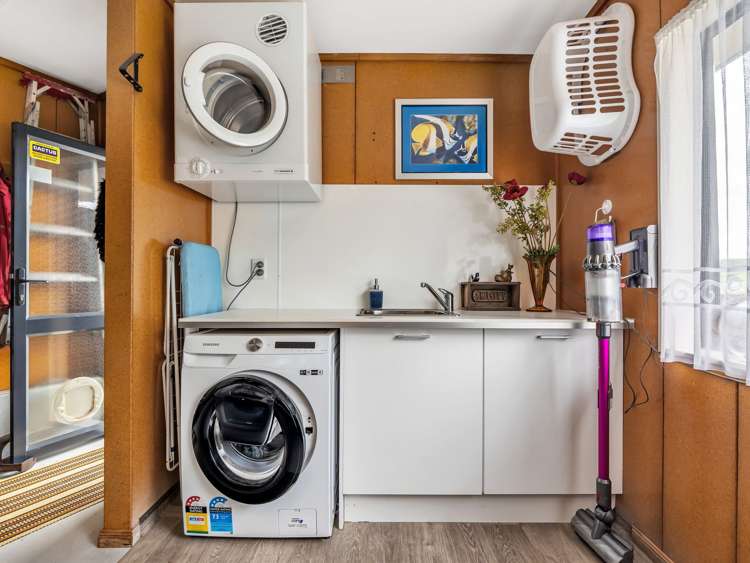 52 Paul Street Pukehangi_19