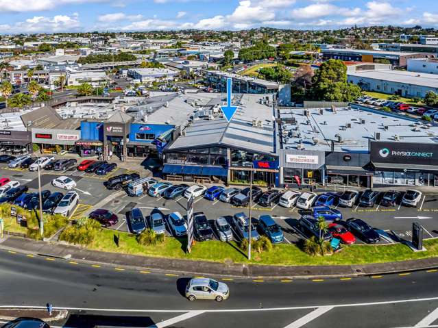 Unit 13, 172 Wairau Road Wairau Valley_1