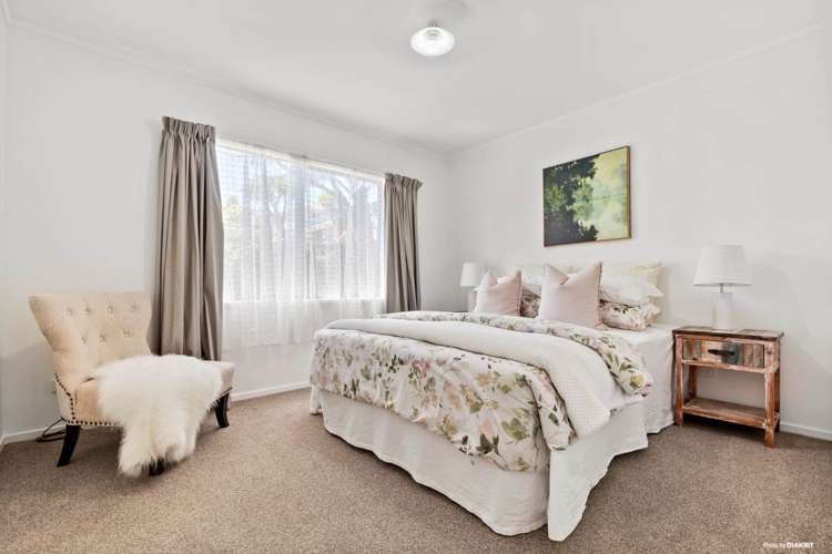 2/50 Elliott Avenue Bayview_10