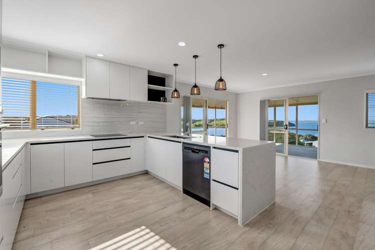 49A Everard Avenue Army Bay_2