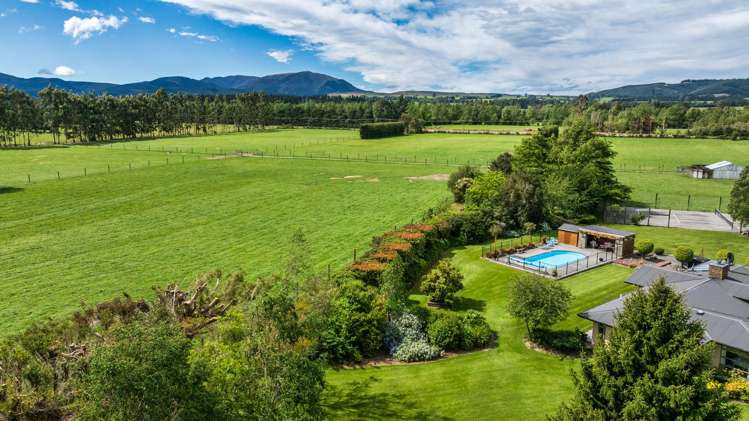 900 Loburn Whiterock Road Loburn_35