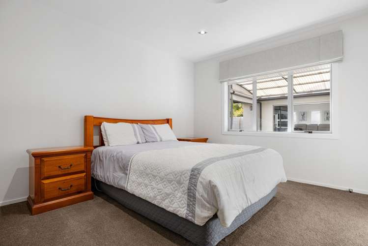 2 Lamia Grove Papamoa_17