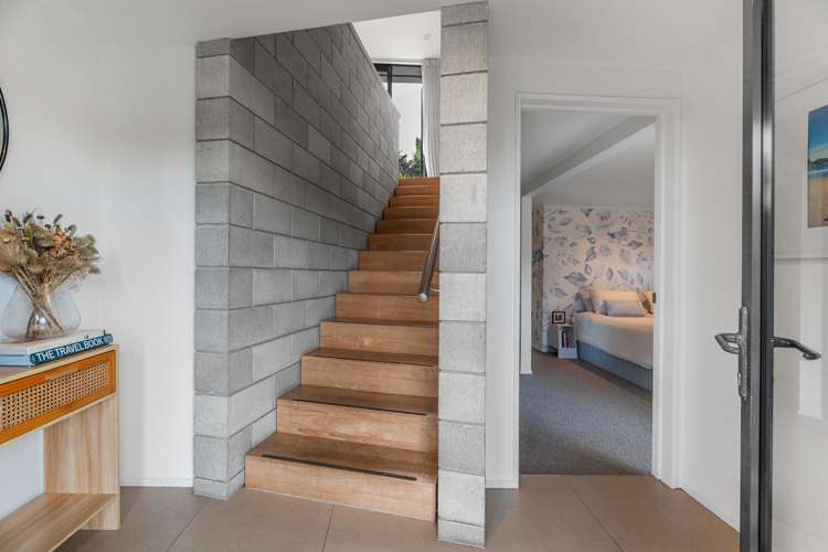 2 Te Makiri Road Onetangi_9