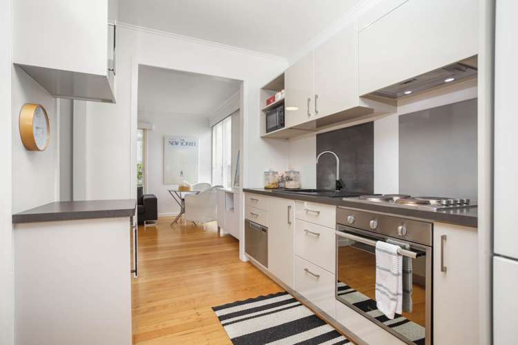 2/161 Long Drive St Heliers_10