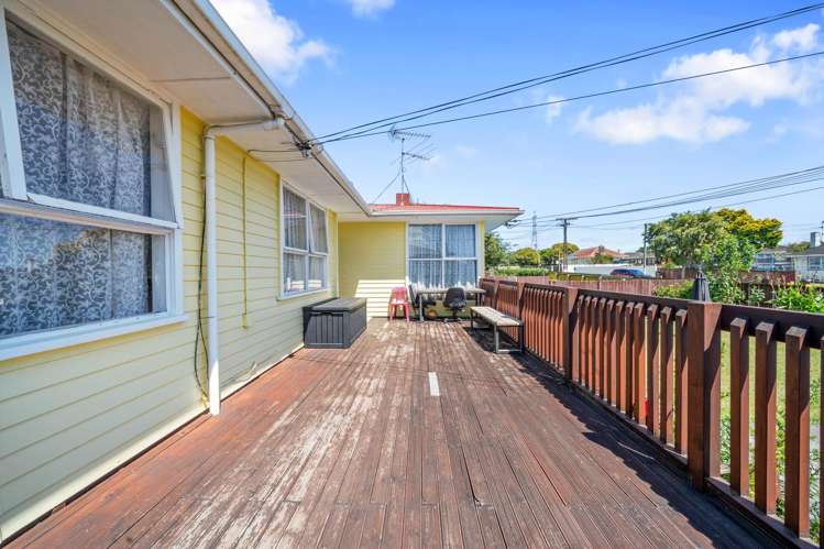 54 Cobham Crescent Otara_10